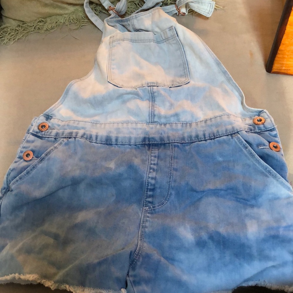 Girls cutoff overalls